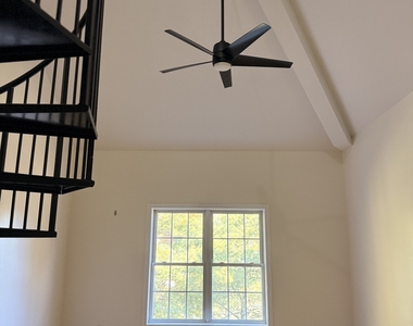 670 Boston Post Road - Photo Thumbnail 1