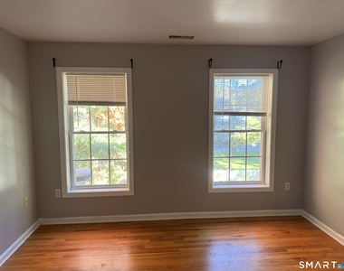 670 Boston Post Road - Photo Thumbnail 9