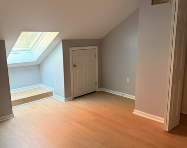 670 Boston Post Road - Photo Thumbnail 6