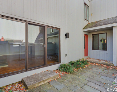 2 Redwood Lane - Photo Thumbnail 27