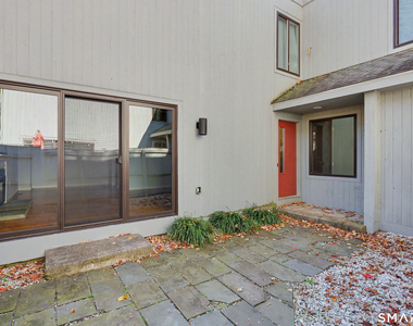 2 Redwood Lane - Photo Thumbnail 7