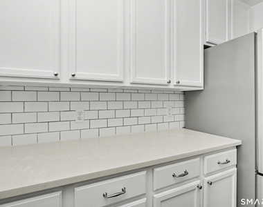 2 Redwood Lane - Photo Thumbnail 19