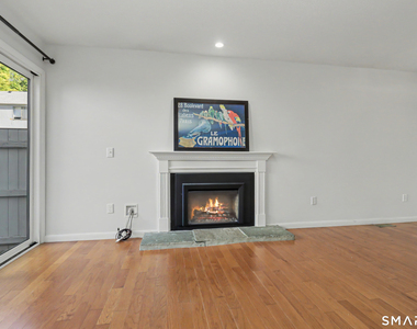 2 Redwood Lane - Photo Thumbnail 21