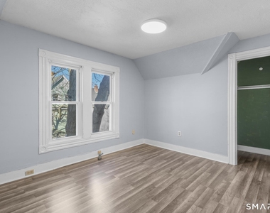 79 Maple Street - Photo Thumbnail 10