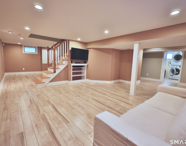 14 Maple Avenue - Photo Thumbnail 19