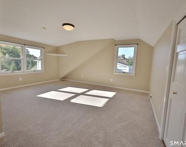 14 Maple Avenue - Photo Thumbnail 13
