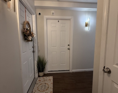 27 Main Street - Photo Thumbnail 6