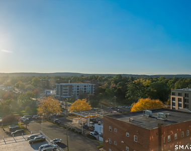 893 Farmington Avenue - Photo Thumbnail 11