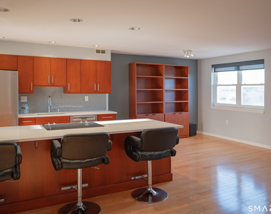 893 Farmington Avenue - Photo Thumbnail 1