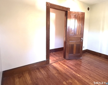 185 Curtis Street - Photo Thumbnail 13