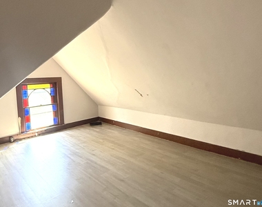 185 Curtis Street - Photo Thumbnail 17