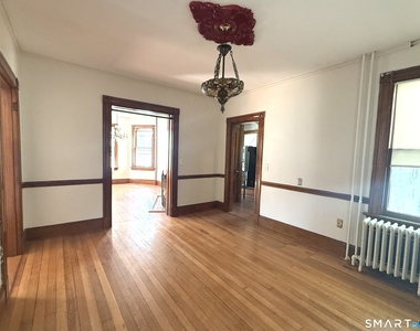 185 Curtis Street - Photo Thumbnail 6