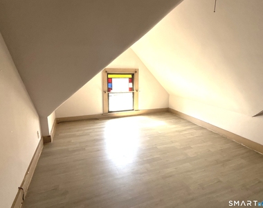 185 Curtis Street - Photo Thumbnail 16