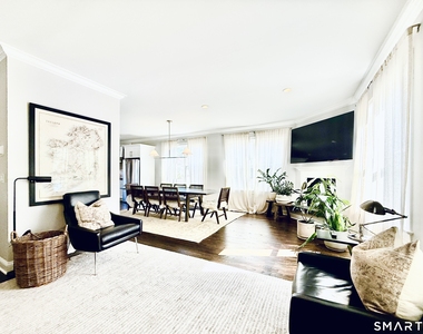 35 Terrace Place - Photo Thumbnail 7