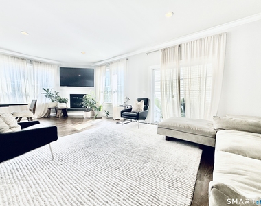 35 Terrace Place - Photo Thumbnail 4