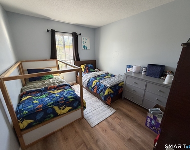 365 Mather Street - Photo Thumbnail 10