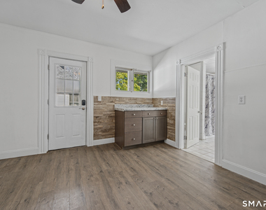 39 Hoffman Street - Photo Thumbnail 5
