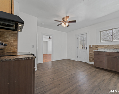 39 Hoffman Street - Photo Thumbnail 4