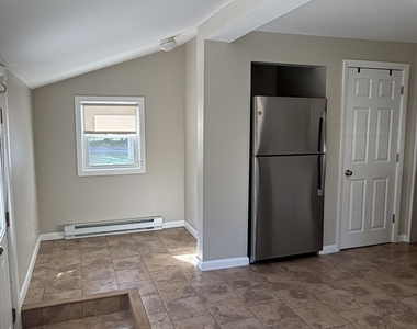 52 Millstone Road - Photo Thumbnail 4