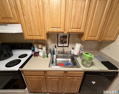 63 Glade Street - Photo Thumbnail 13