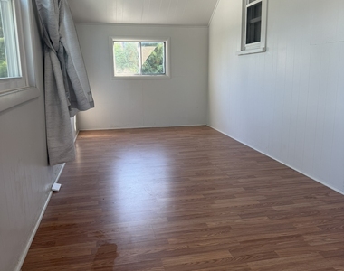 31 Richmond Avenue - Photo Thumbnail 5