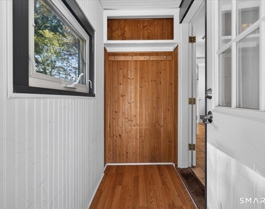 240 Derby Avenue - Photo Thumbnail 24