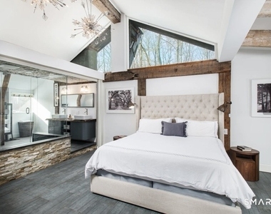 5 Deerfield Road - Photo Thumbnail 7