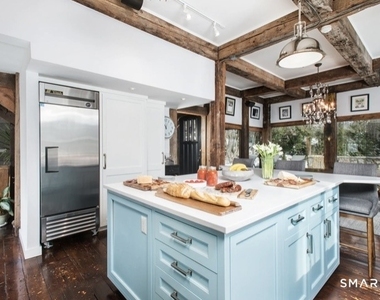 5 Deerfield Road - Photo Thumbnail 1