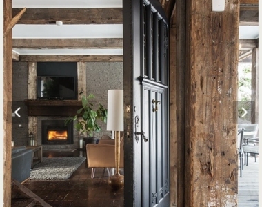 5 Deerfield Road - Photo Thumbnail 3