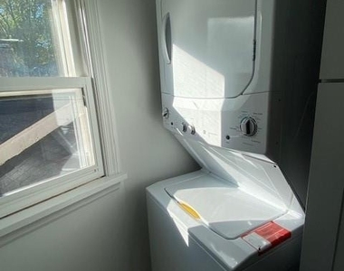 222 Judd Road - Photo Thumbnail 11