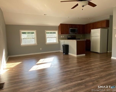 222 Judd Road - Photo Thumbnail 4