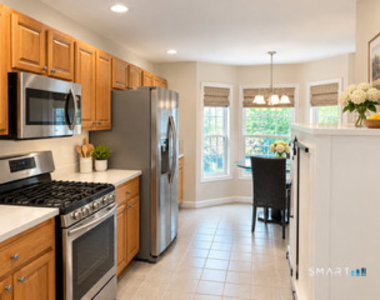 905 Larson Drive - Photo Thumbnail 1