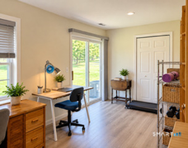905 Larson Drive - Photo Thumbnail 4