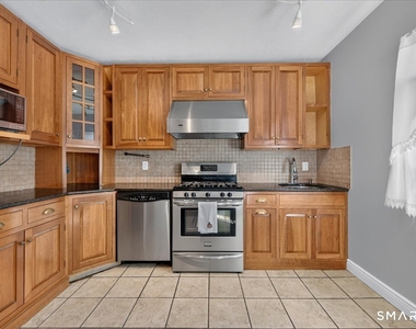 22 Hine Street - Photo Thumbnail 12