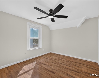 22 Hine Street - Photo Thumbnail 16