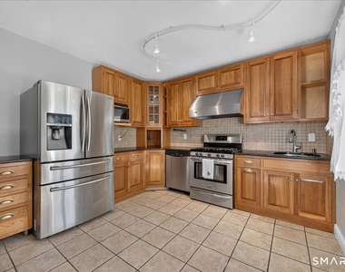 22 Hine Street - Photo Thumbnail 11