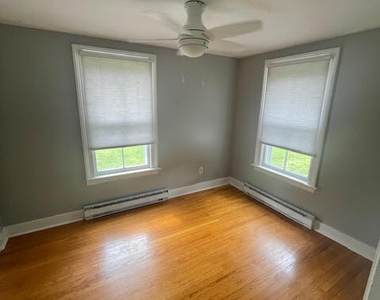 165 Whitfield Street - Photo Thumbnail 8