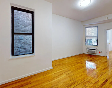 309 East 85th Street - Photo Thumbnail 1