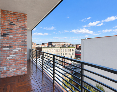 147 Rogers Avenue - Photo Thumbnail 5