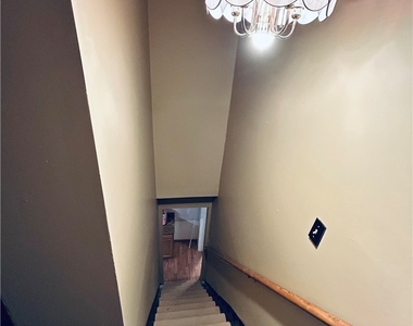 50 Brookside Ave - Photo Thumbnail 10