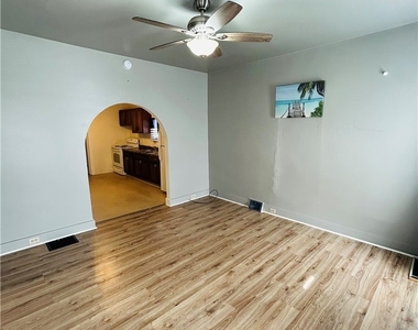 69 W Katherine Ave - Photo Thumbnail 1