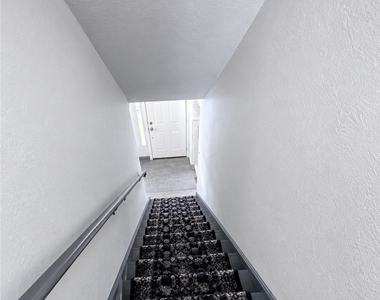 5361 Orchard Hill Dr - Photo Thumbnail 3