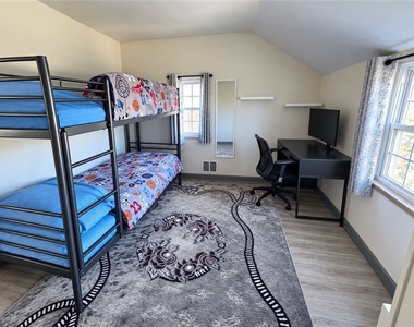 5361 Orchard Hill Dr - Photo Thumbnail 9