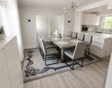 5361 Orchard Hill Dr - Photo Thumbnail 8