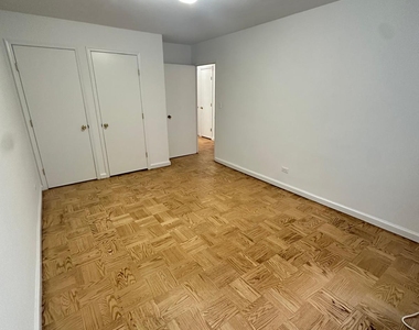 350 West 51st Street - Photo Thumbnail 8