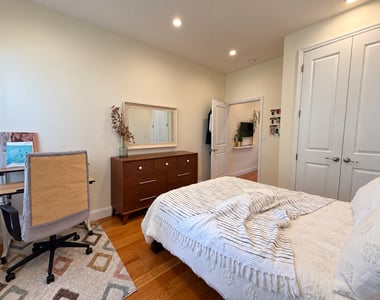 637 St Marks Avenue - Photo Thumbnail 3