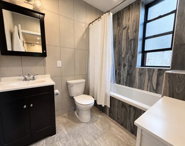 637 St Marks Avenue - Photo Thumbnail 7