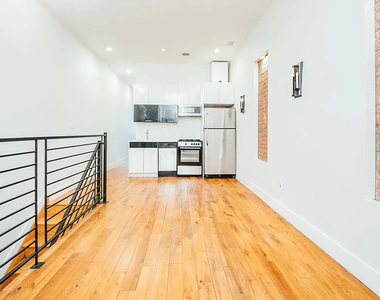 20 Rockwell Place - Photo Thumbnail 7