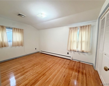 119 Kaymar Drive - Photo Thumbnail 22