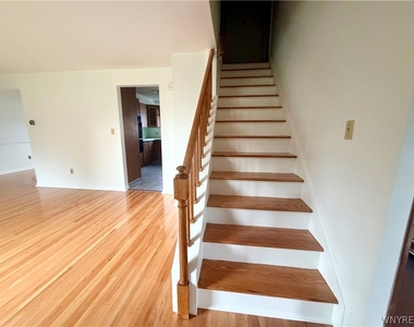 119 Kaymar Drive - Photo Thumbnail 9